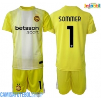 Camisa de time de futebol Inter Milan Yann Sommer #1 Goleiro Replicas 2º Equipamento Infantil 2025-26 Manga Curta (+ Calças curtas)